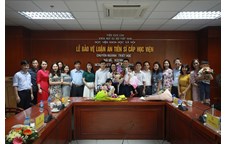 Chúc mừng đồng chí Nguyễn Văn Sang, Bí thư LCĐ Khoa Giáo dục Chính trị bảo vệ thành công Luận án Tiến sĩ.