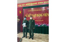 Chi bộ Trung tâm GDQP - AN đã tổ chức kết nạp 01 sinh viên ưu tú vào hàng ngũ Đảng Cộng sản Việt Nam.